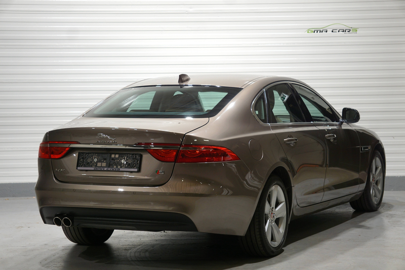Jaguar XF XF 2.0 D S Aut-Navi-Leder-Airco-PDC-Cam-Garantie — photo 2