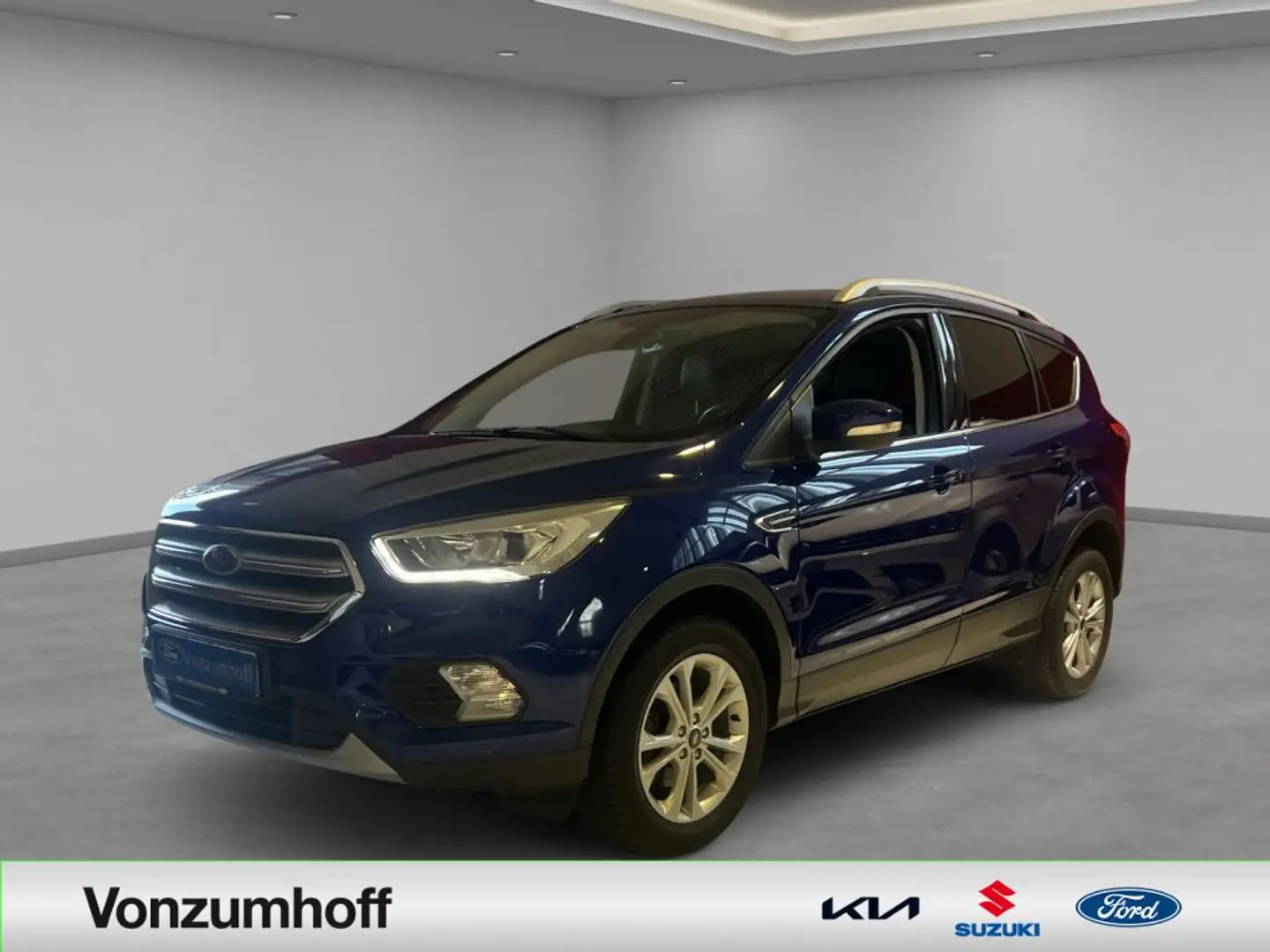 Ford Kuga 1.5 EcoBoost 2x4 Titanium Blau - 1