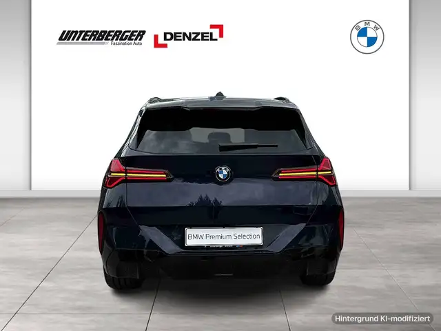 BMW X3 view 4