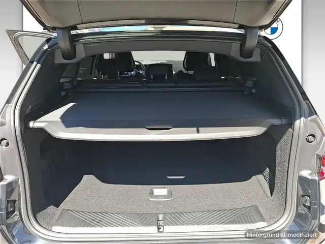 BMW X3 view 8