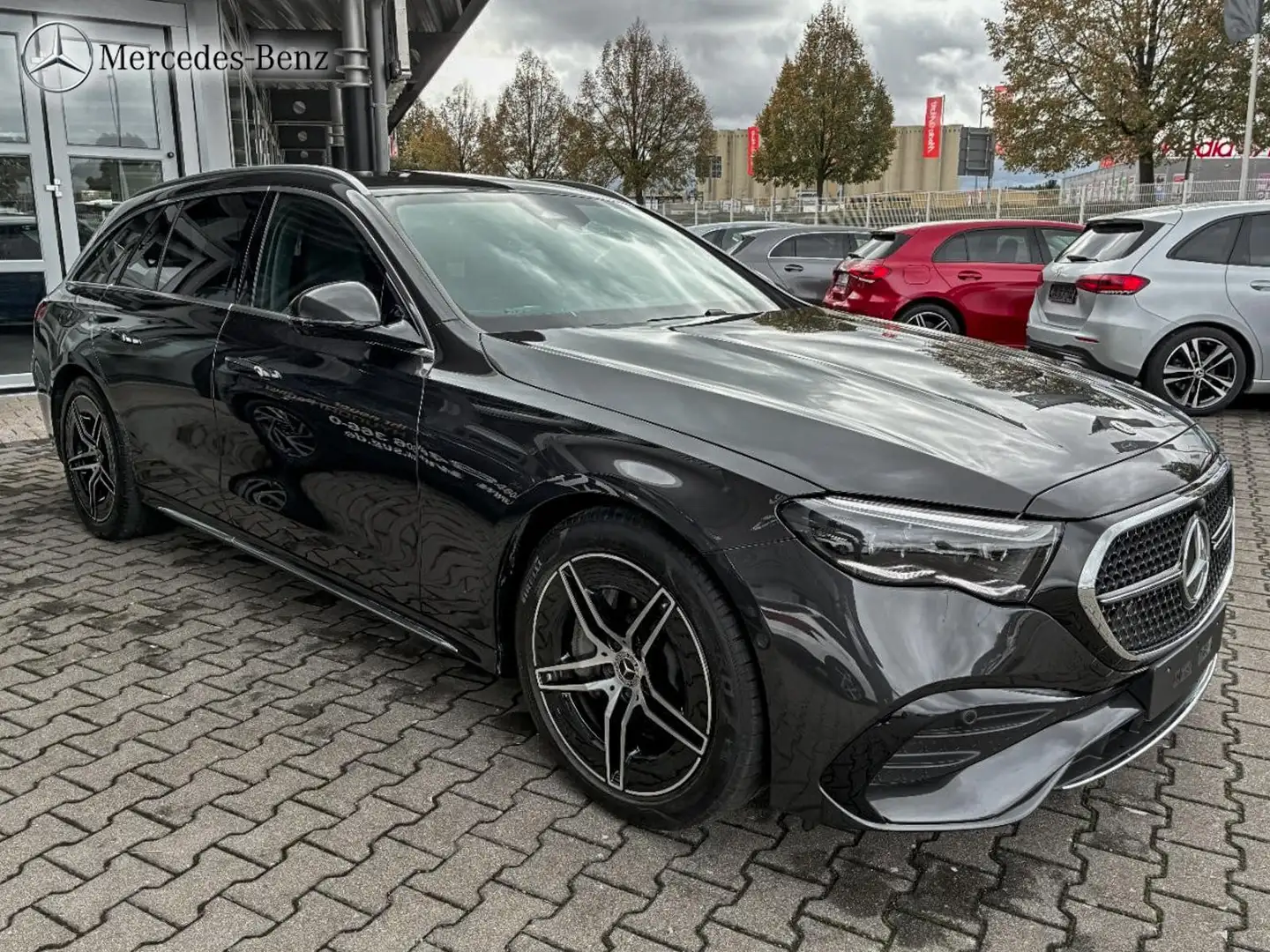 Mercedes-Benz E 220 d T-M AMG 360°+AHK+BURMESTER+DIGITALLIGHT Grijs - 2