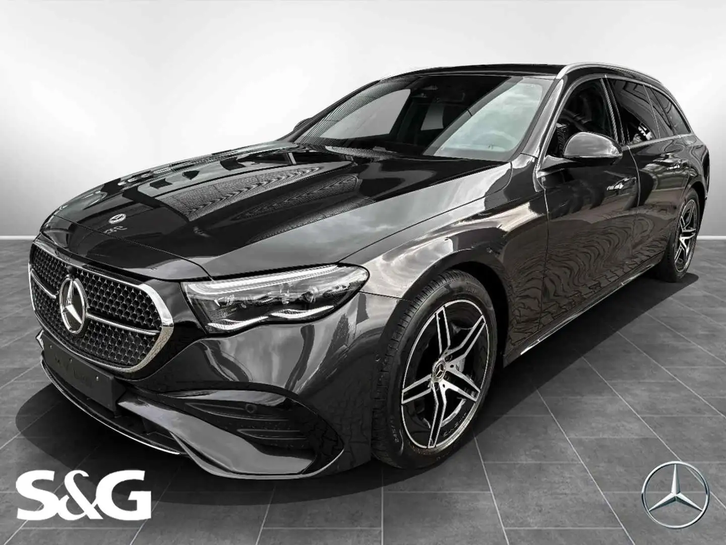 Mercedes-Benz E 220 d T-M AMG 360°+AHK+BURMESTER+DIGITALLIGHT Grau - 1