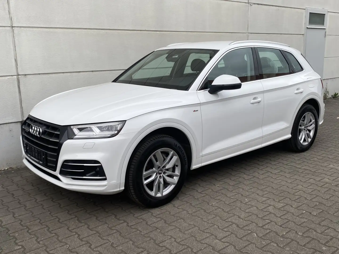 Audi Q5 55 TFSI e quattro sport PHEV S-line ACC Digi Cockp Weiß - 2