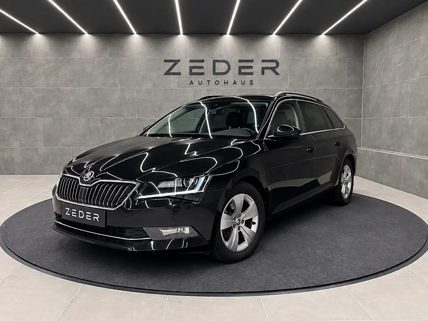 Skoda Superb Combi 2.0 TDI DSG Ambition|ACC|NAVI|KAMERA|SITZHZG Schwarz - 1