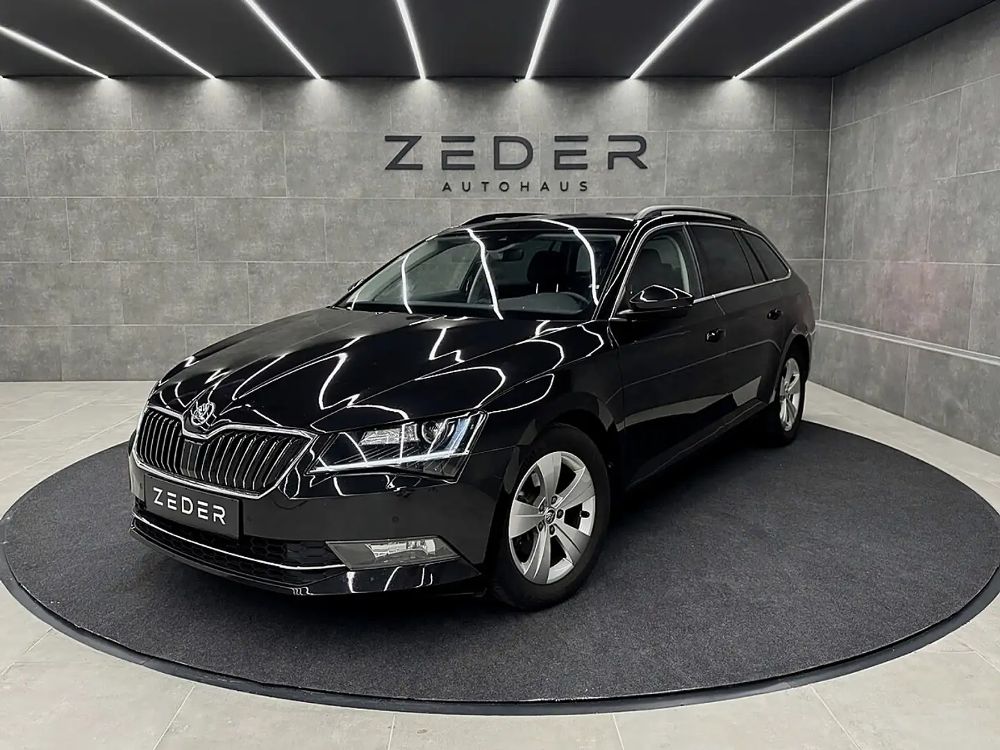 Skoda Superb Combi 2.0 TDI DSG Ambition|ACC|NAVI|KAMERA|SITZHZG Schwarz - 2