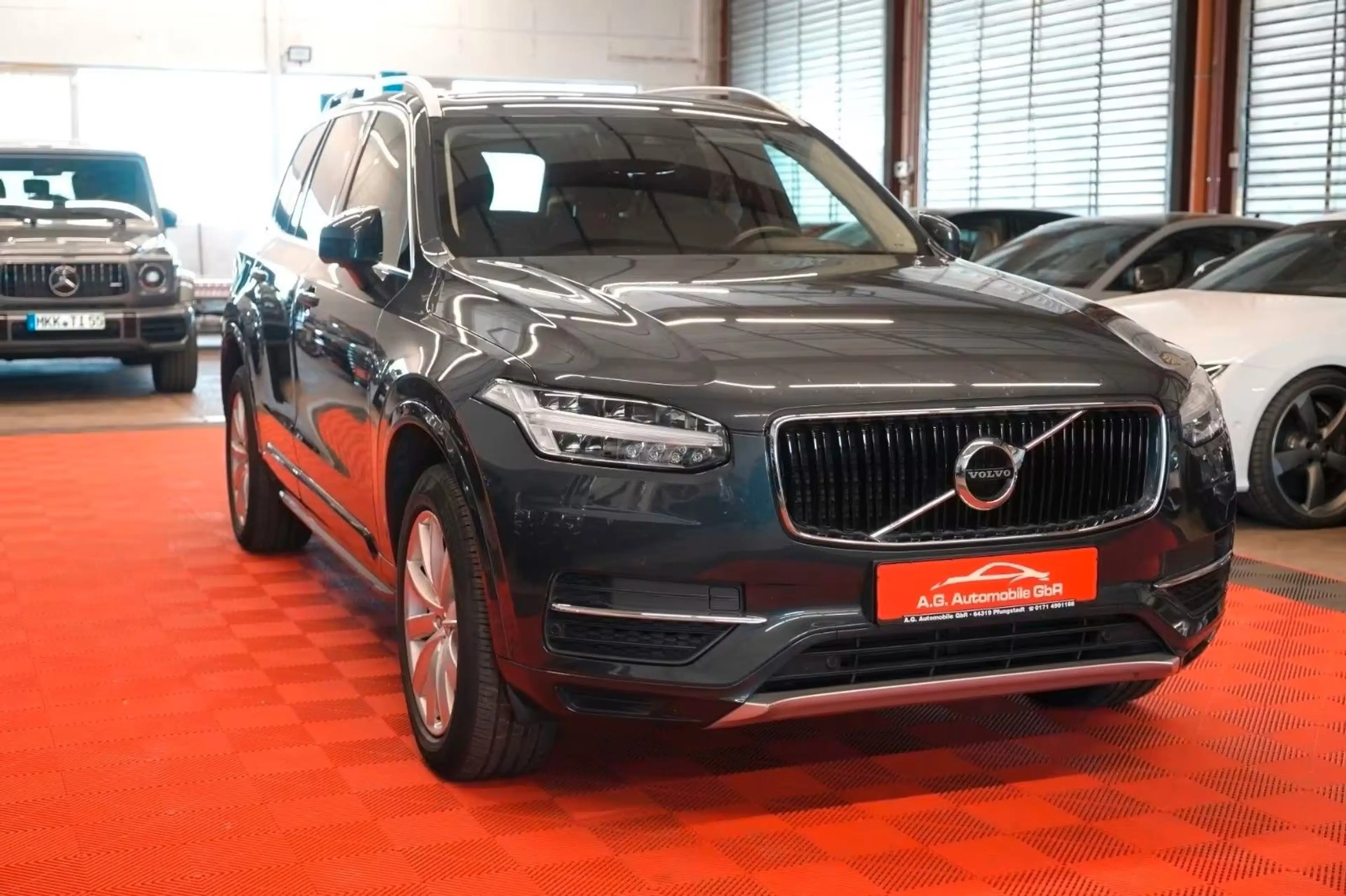Volvo XC90 D5 Momentum AWD 7Sitzer*Unfallfrei*Garantie — photo 3