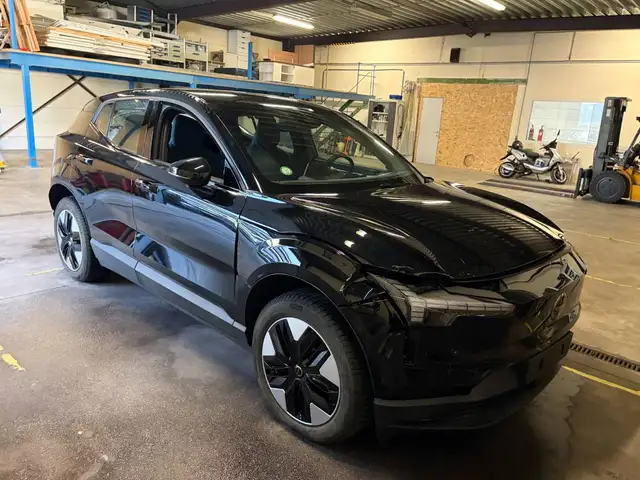 Volvo EX30 EX30 64 kWh Core