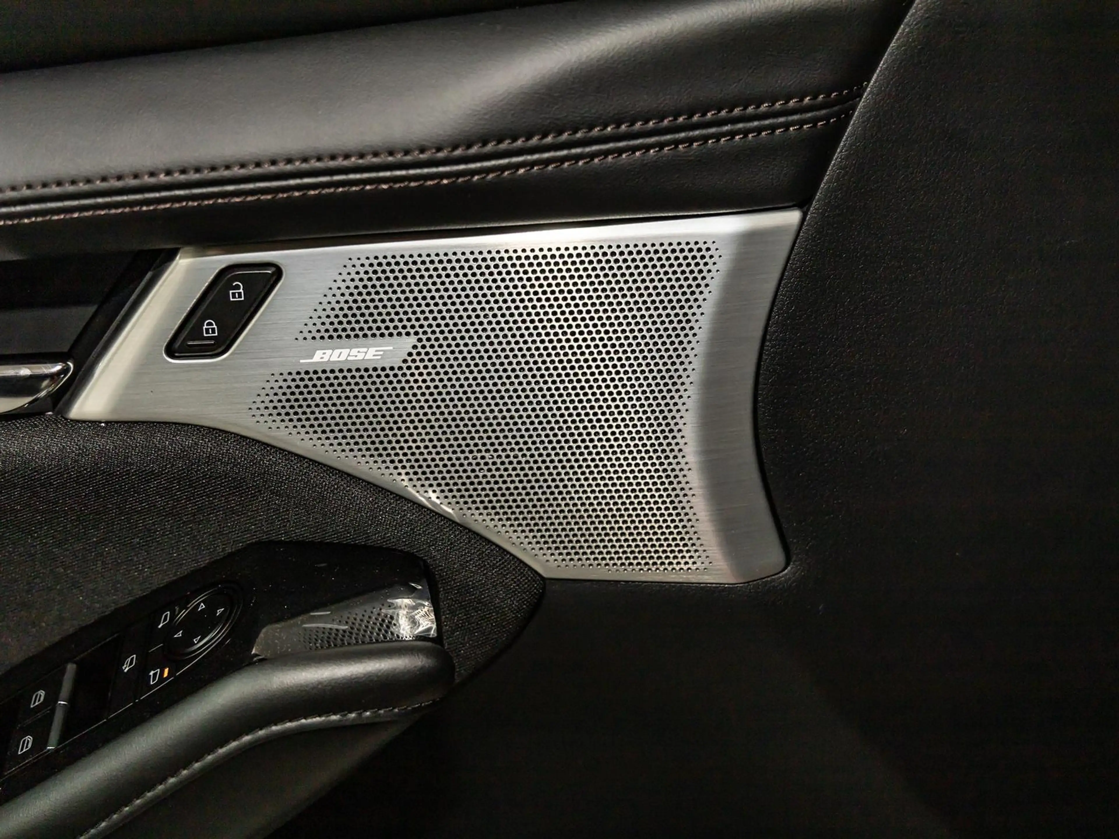 Mazda 3 6AT FWD Exclusive-Line 360° PDC RFK BOSE — photo 12