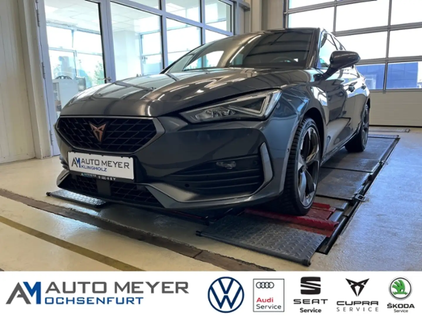 CUPRA Leon 1.5 eTSI 7-Gang DSG Kamera Navi ACC Gris - 1