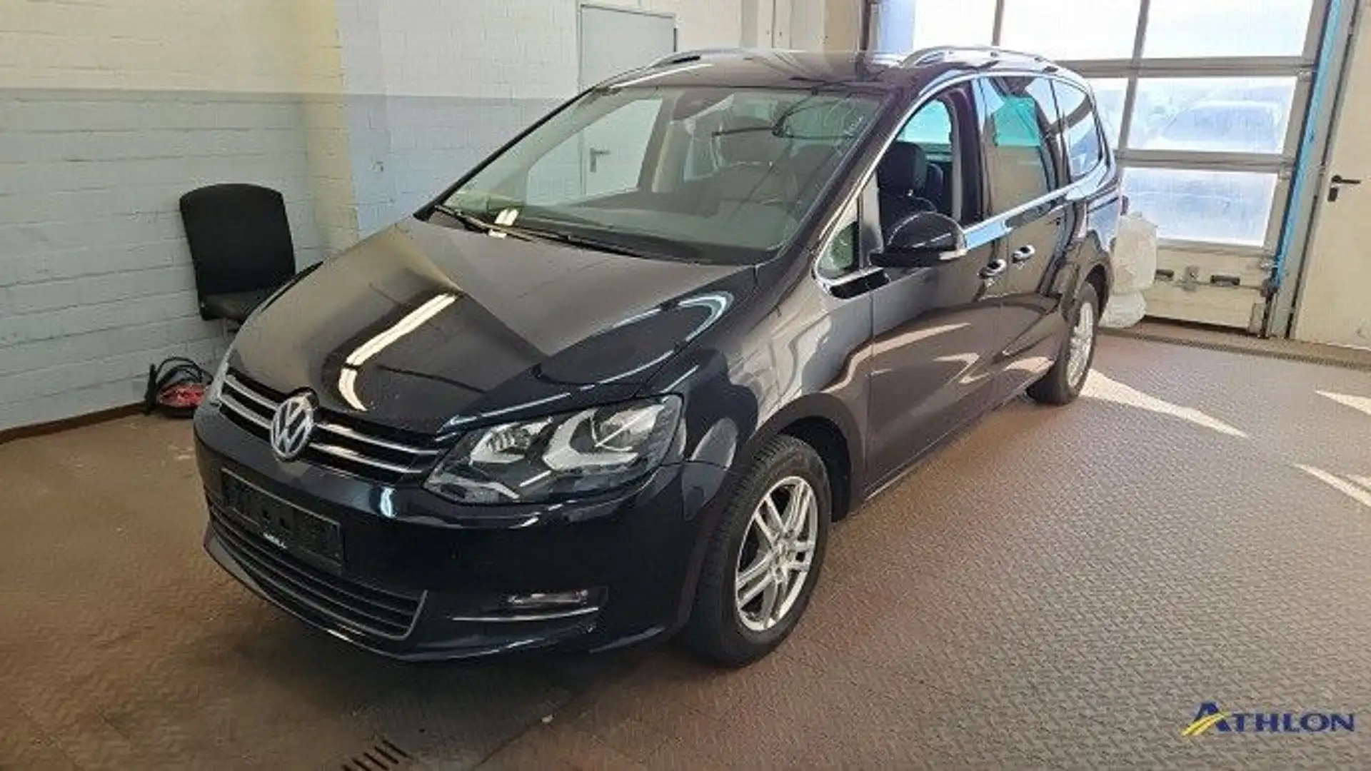 Volkswagen Sharan Highline Navi Xenon SiHz PDC RFK ACC AHK Schwarz - 1