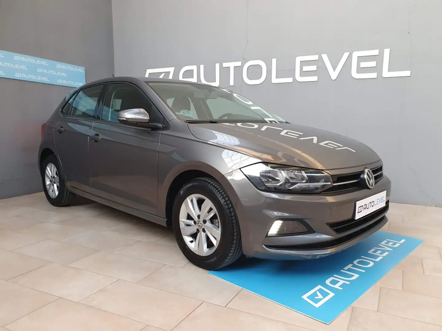 Volkswagen Polo 1.0 TSI Advance 70kW Gris - 1