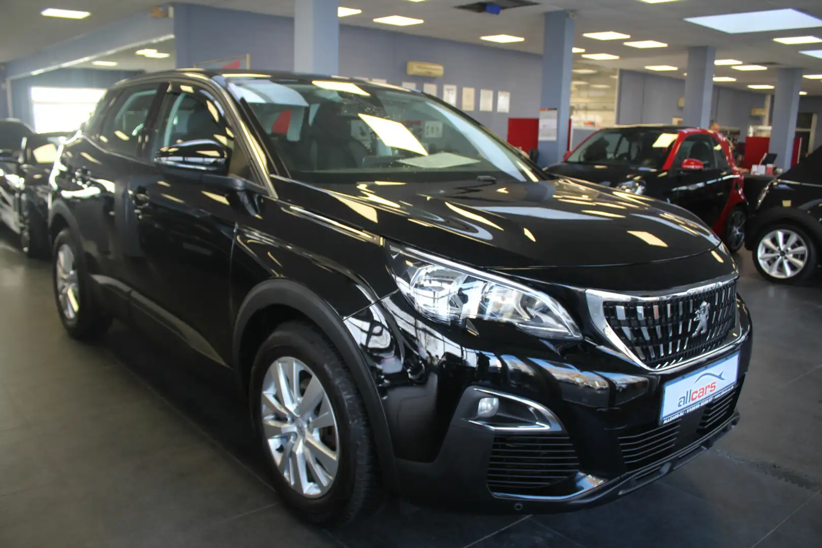 Peugeot 3008 PureTech 130 Stop&Start Crossway Schwarz - 1