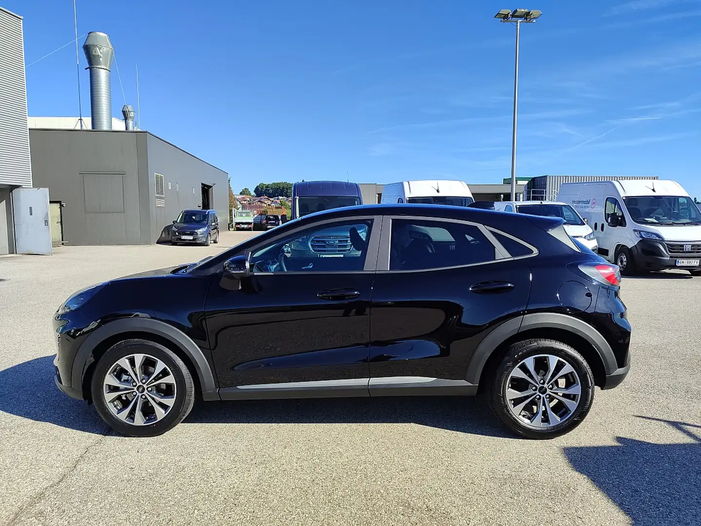 Ford Puma 1,0 EcoBoost Hybrid Titanium Schwarz - 2