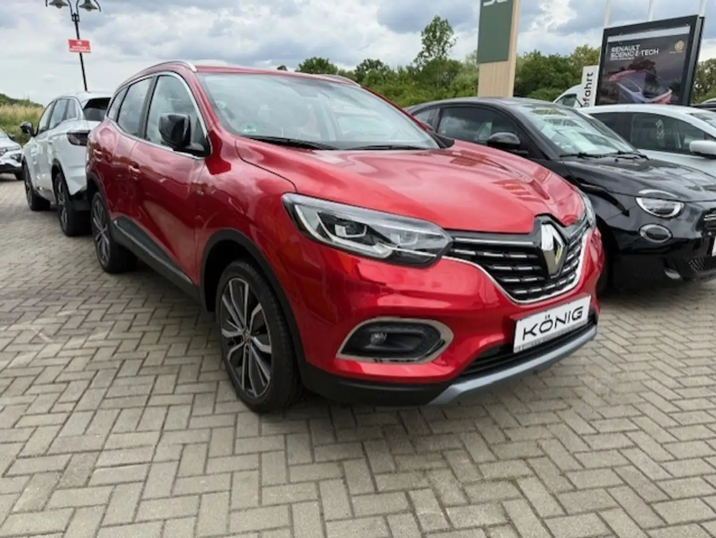 Renault Kadjar Energy 1.3 TCE 160 Automatik  Bose Edition Rot - 1