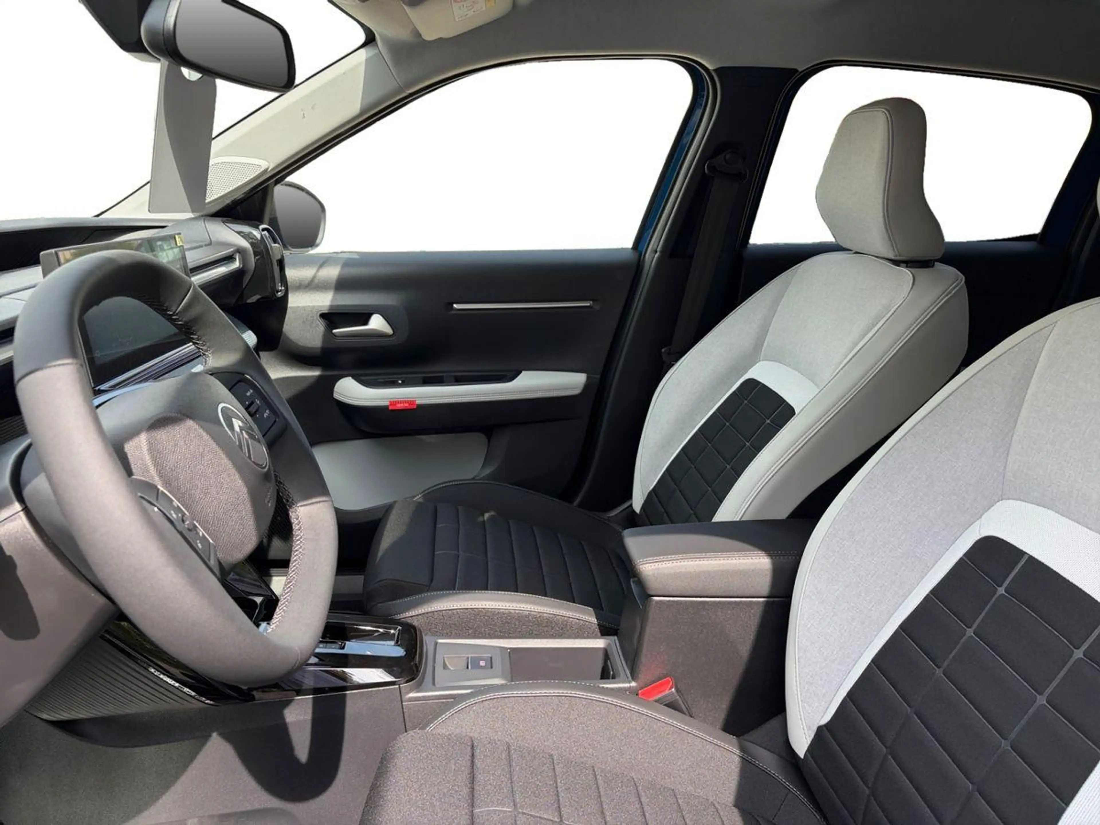 Citroen C3 Hybrid 110 MAX — photo 6