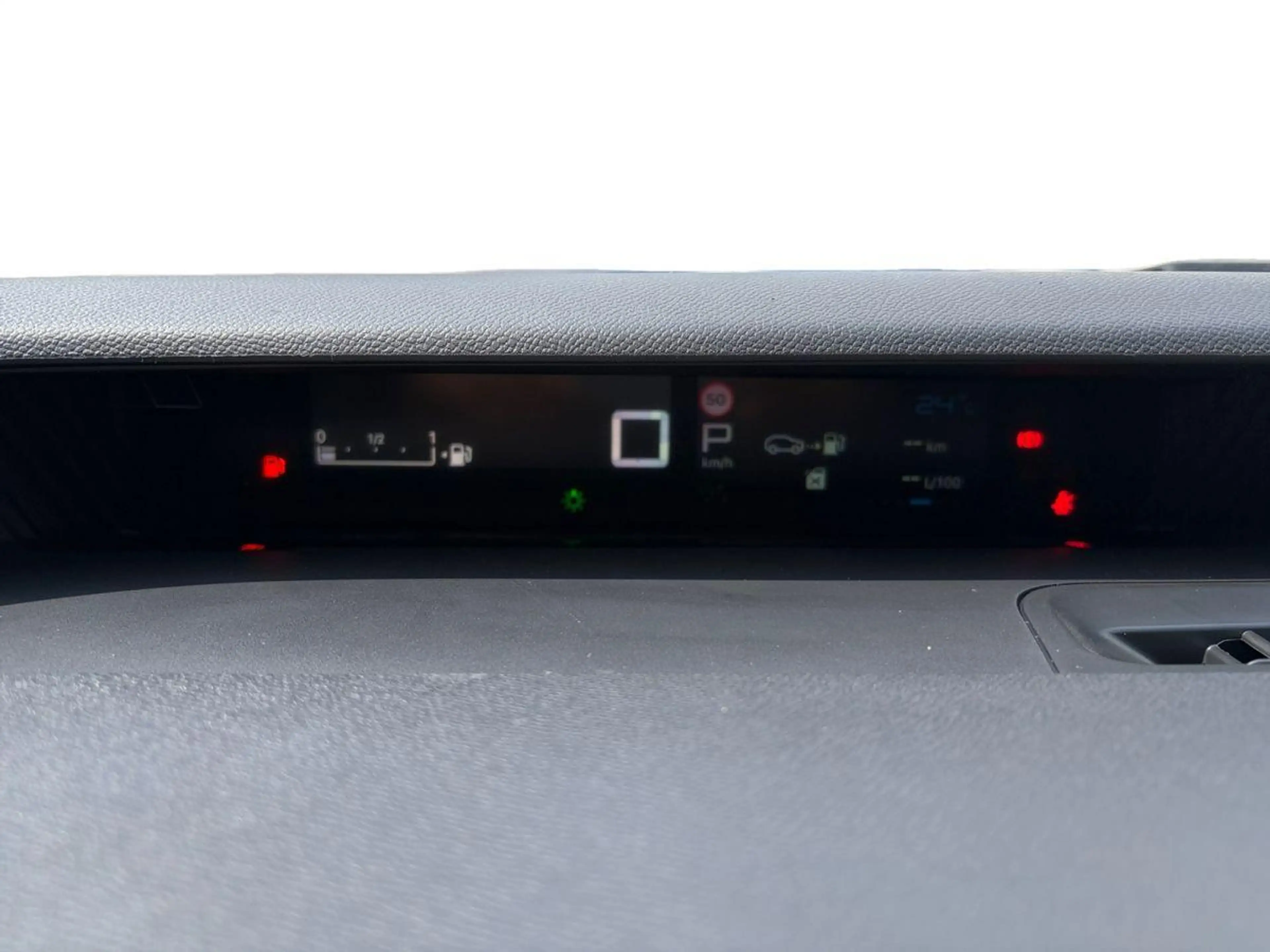 Citroen C3 Hybrid 110 MAX — photo 8