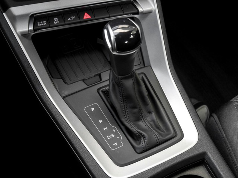 Audi Q3 45 HYBRID LM18 NAVI+ VIRTUALCOCKPIT+ SITZHEIZ — photo 10