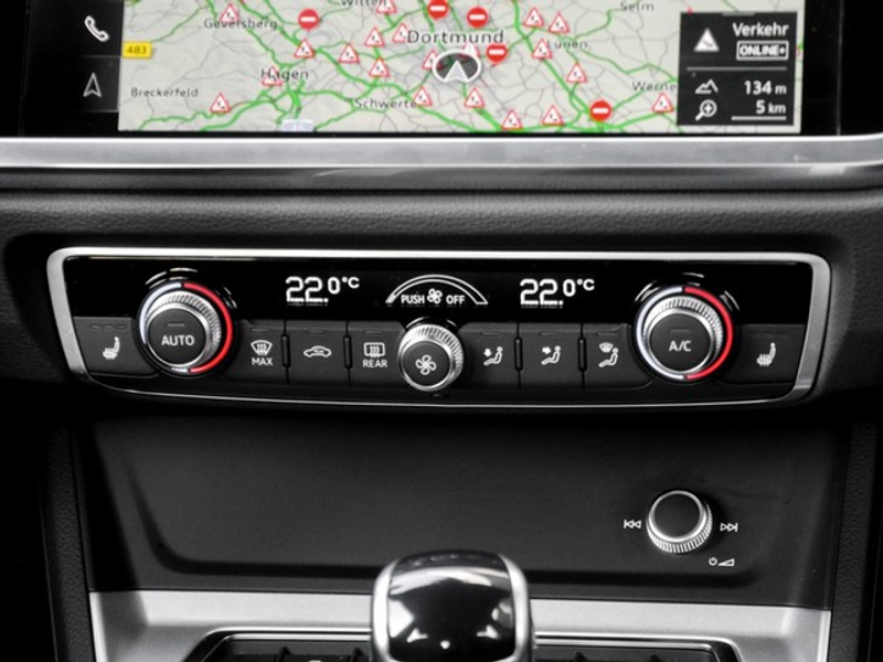Audi Q3 45 HYBRID LM18 NAVI+ VIRTUALCOCKPIT+ SITZHEIZ — photo 8
