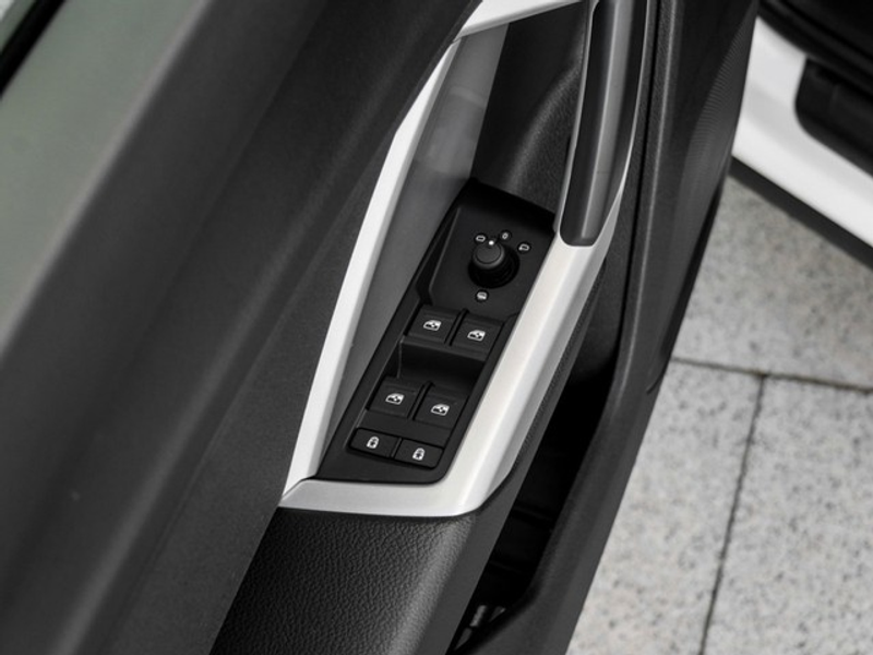 Audi Q3 45 HYBRID LM18 NAVI+ VIRTUALCOCKPIT+ SITZHEIZ — photo 13
