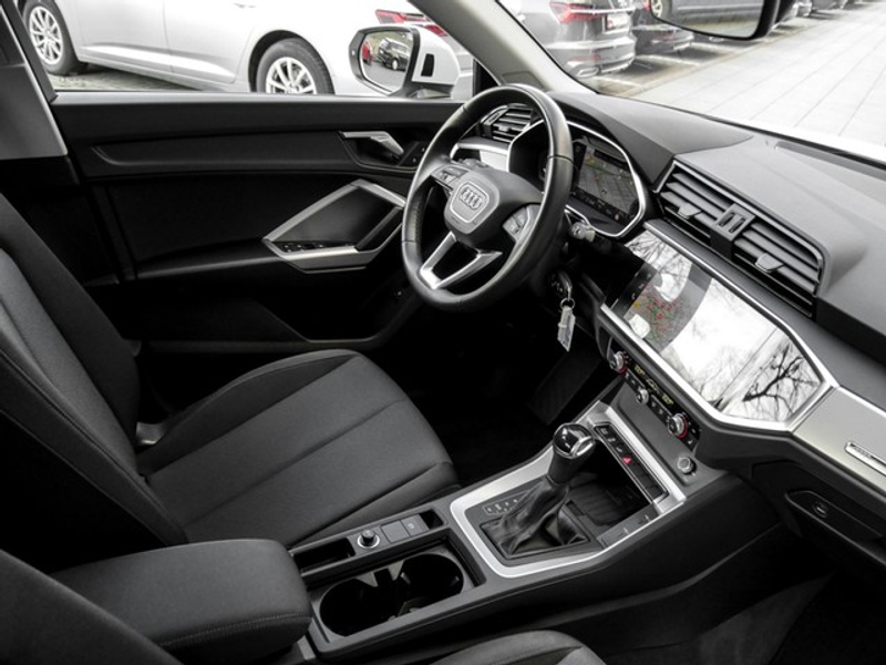 Audi Q3 45 HYBRID LM18 NAVI+ VIRTUALCOCKPIT+ SITZHEIZ — photo 3