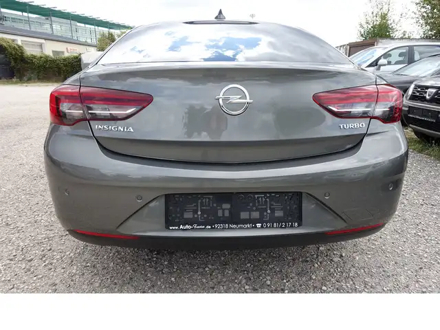 Opel Insignia view 5