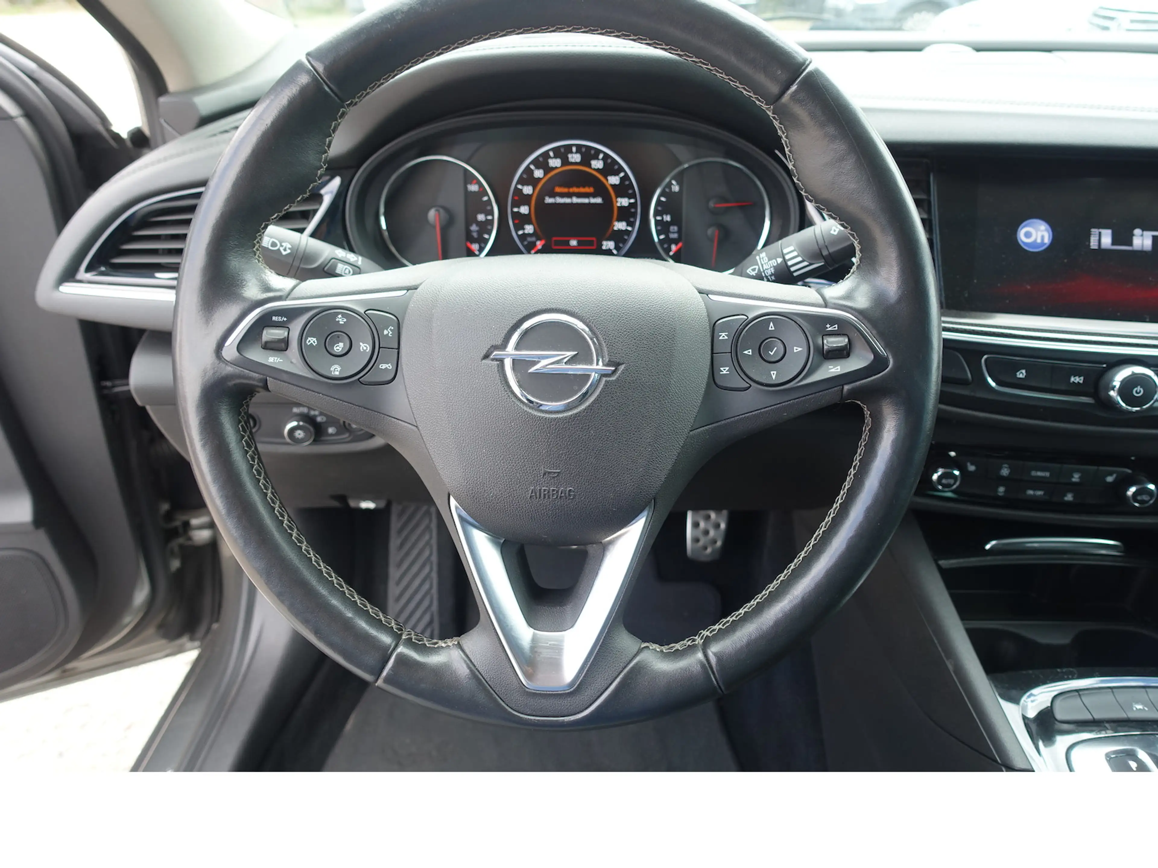 Opel Insignia B Grand Sport Dynamic — photo 12