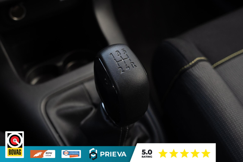 Citroen C3 1,2 PureTech Shine — photo 26