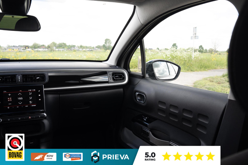 Citroen C3 1,2 PureTech Shine — photo 32