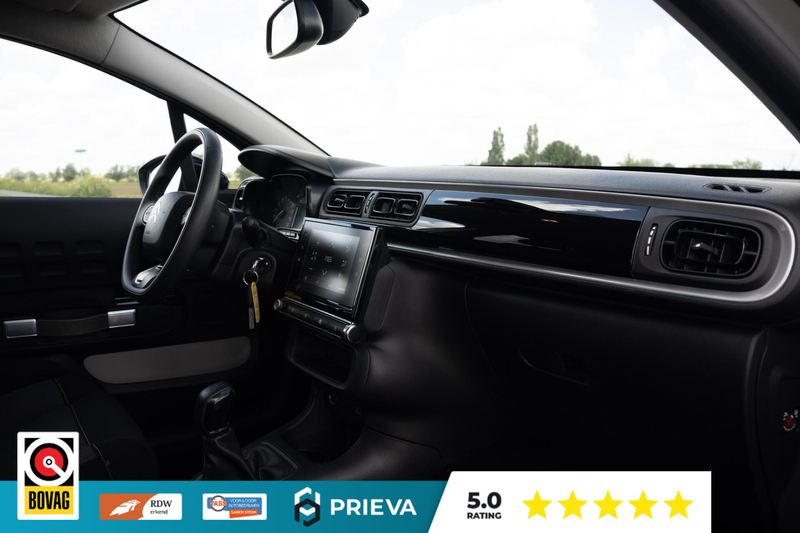 Citroen C3 1,2 PureTech Shine — photo 31
