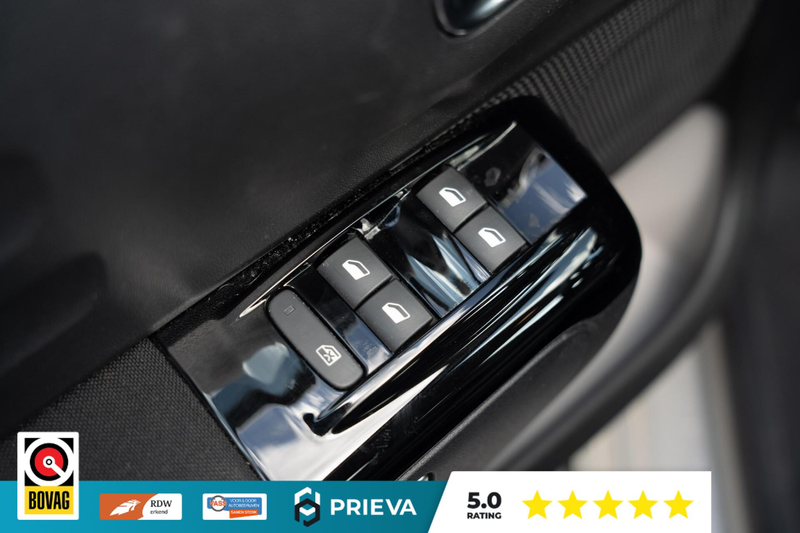 Citroen C3 1,2 PureTech Shine — photo 28