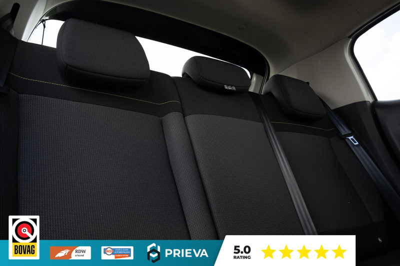 Citroen C3 1,2 PureTech Shine — photo 35