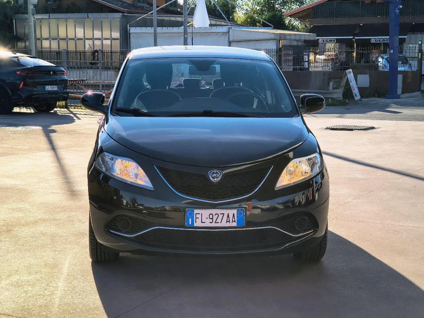 Lancia Ypsilon 1.2 69 CV 5p. GPL Ecochic Gold Noir - 2