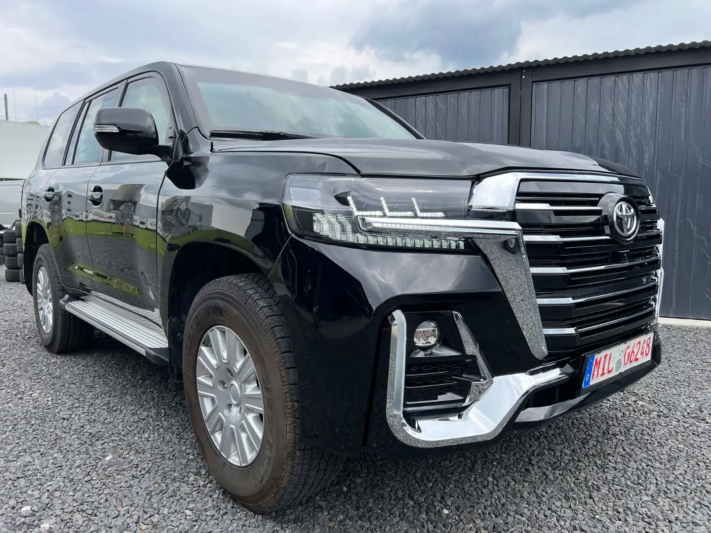 Toyota Land Cruiser 4,5 V8*J200*300*B6*VR7*GEPANZERT Schwarz - 2