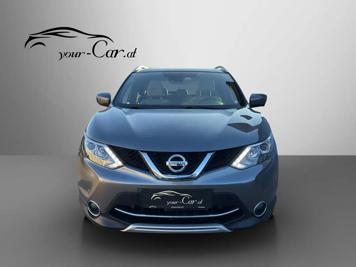 Nissan Qashqai 1,6 dCi Tekna Aut. *PANO, AHK, LED, 360°, NAVI* Grau - 2