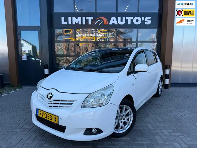 Toyota Verso 1.8 VVT-i Dynamic Business Limited/Pano/Pdc v+a/Cr