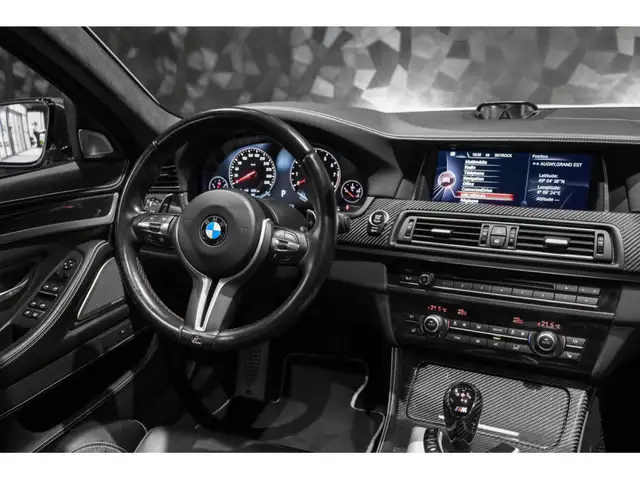 BMW M5 view 14