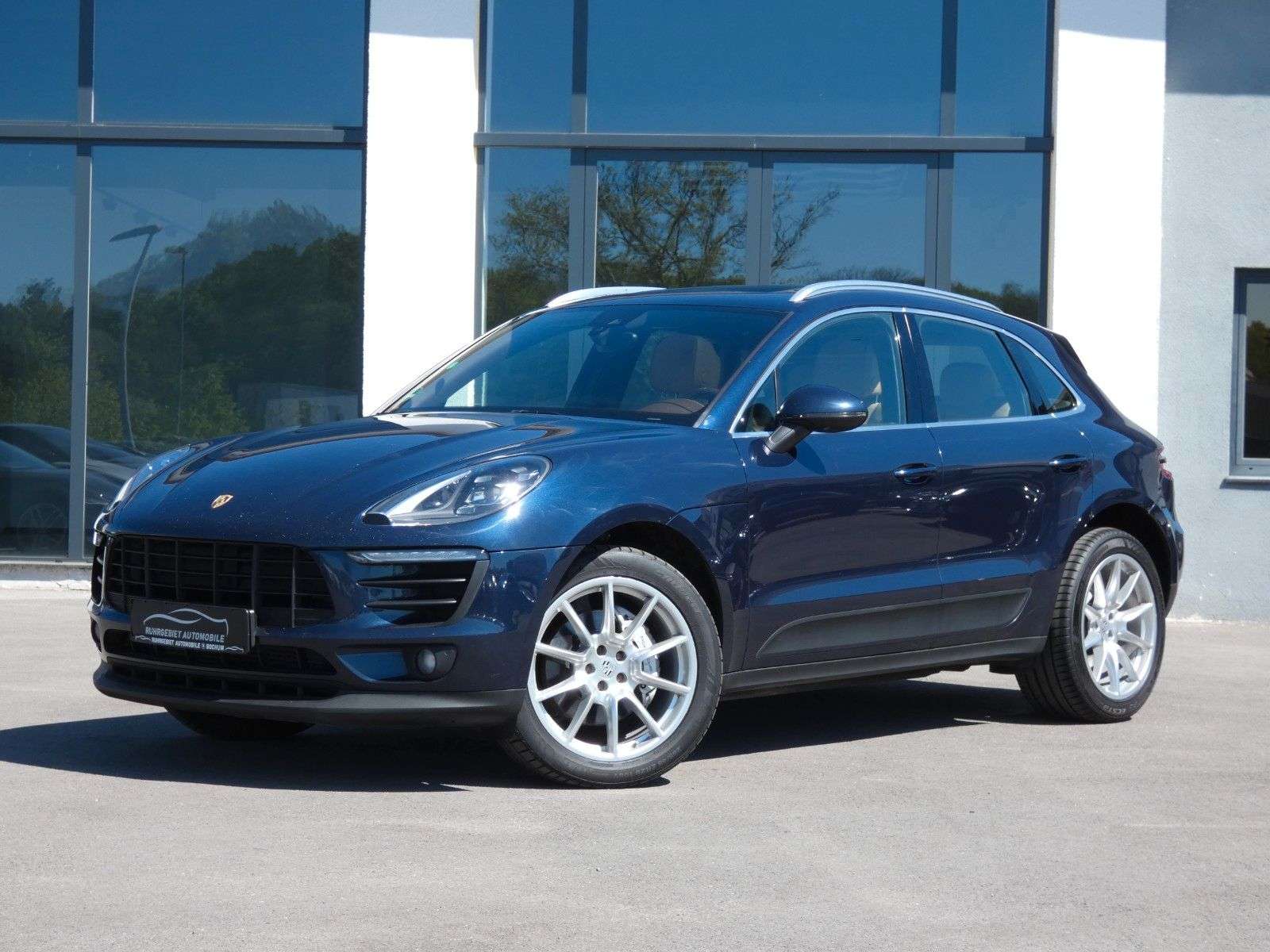 Second hand Porsche Macan 