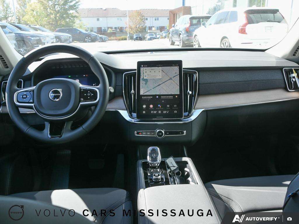 2026 Volvo XC90 B6 AWD Plus Bright Theme 7-Seater thumb 25