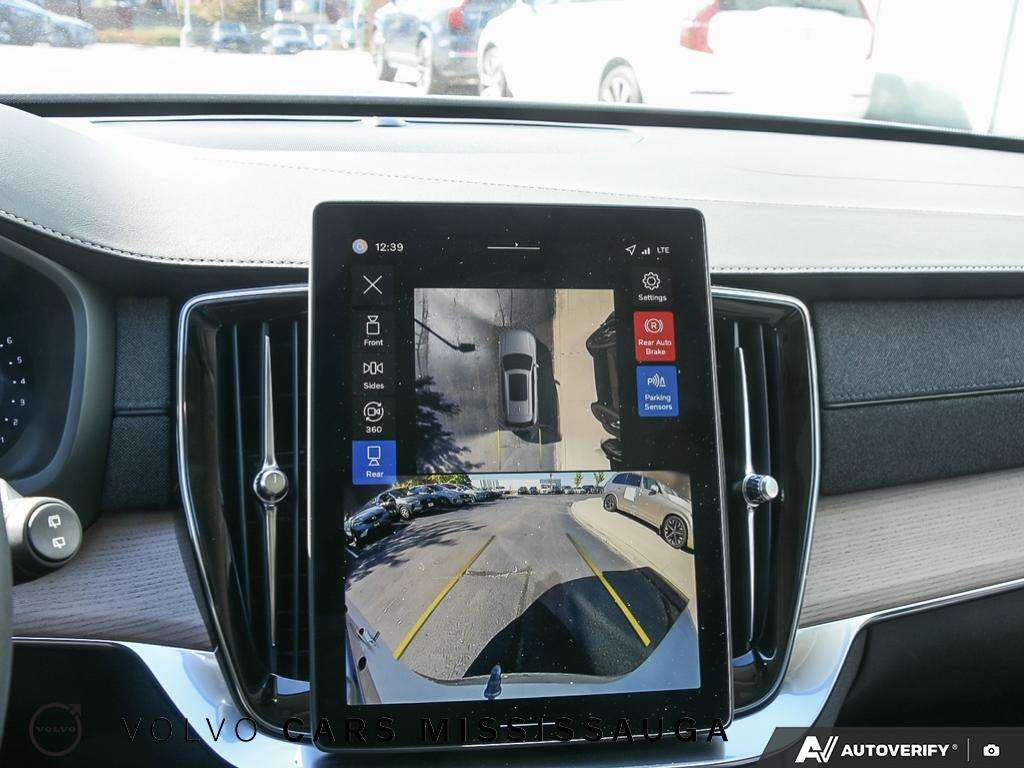 2026 Volvo XC90 B6 AWD Plus Bright Theme 7-Seater thumb 26