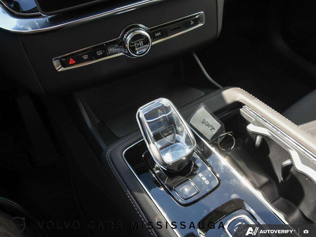2026 Volvo XC90 B6 AWD Plus Bright Theme 7-Seater thumb 19