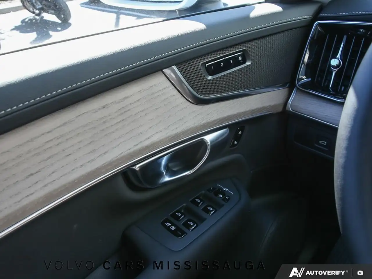 Volvo XC90 снимка Volvo XC90