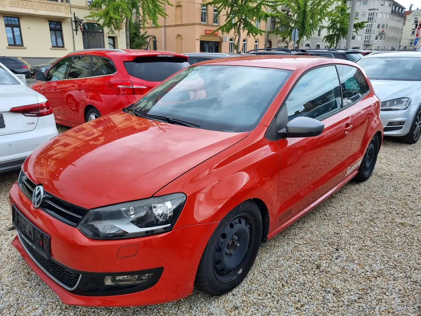 Volkswagen Polo Highline Rouge - 2