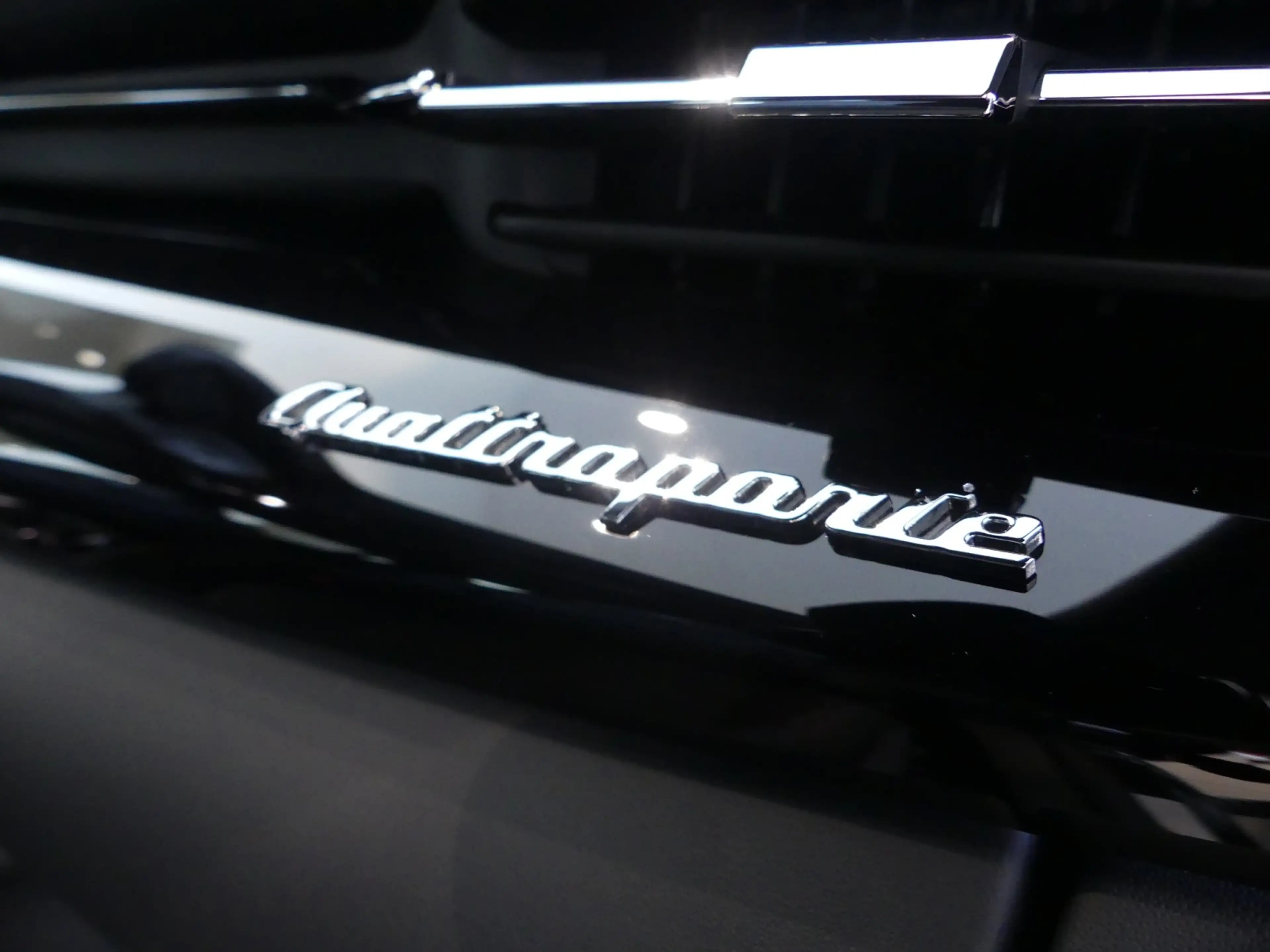 Maserati Quattroporte S Q4 — photo 3