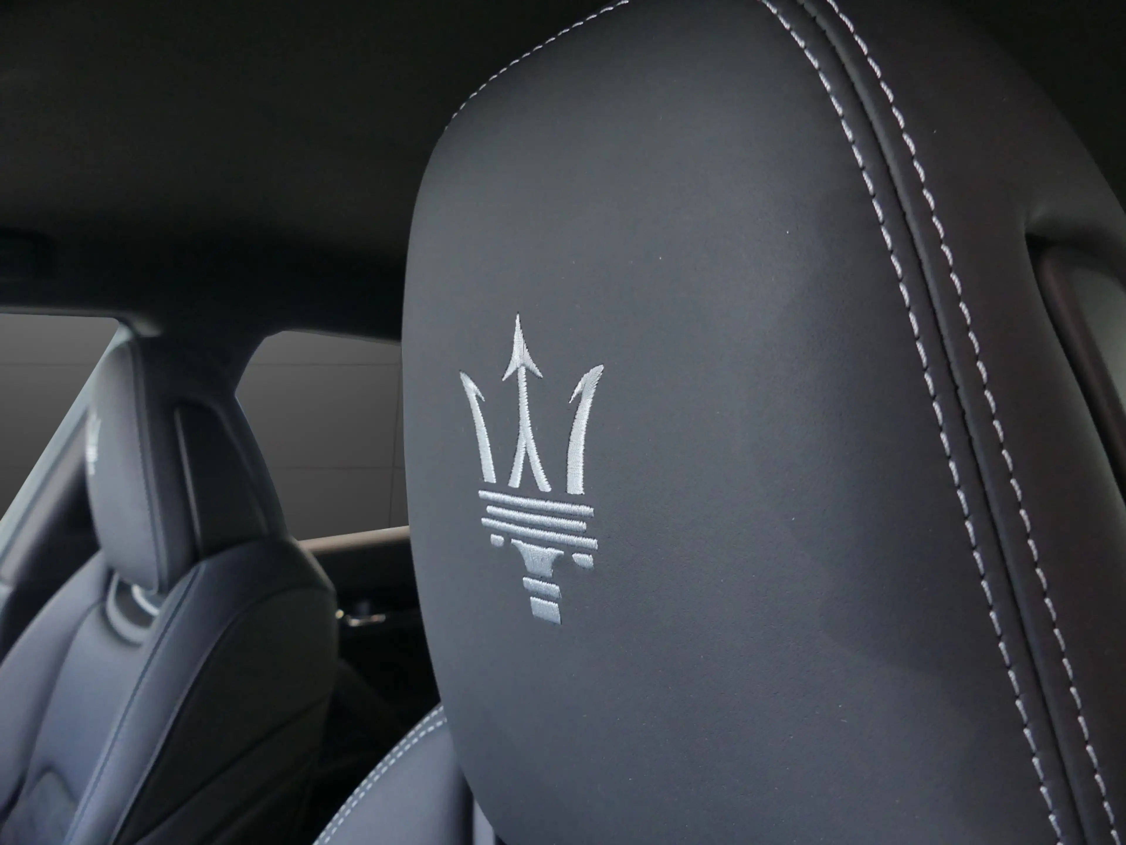 Maserati Quattroporte S Q4 — photo 15