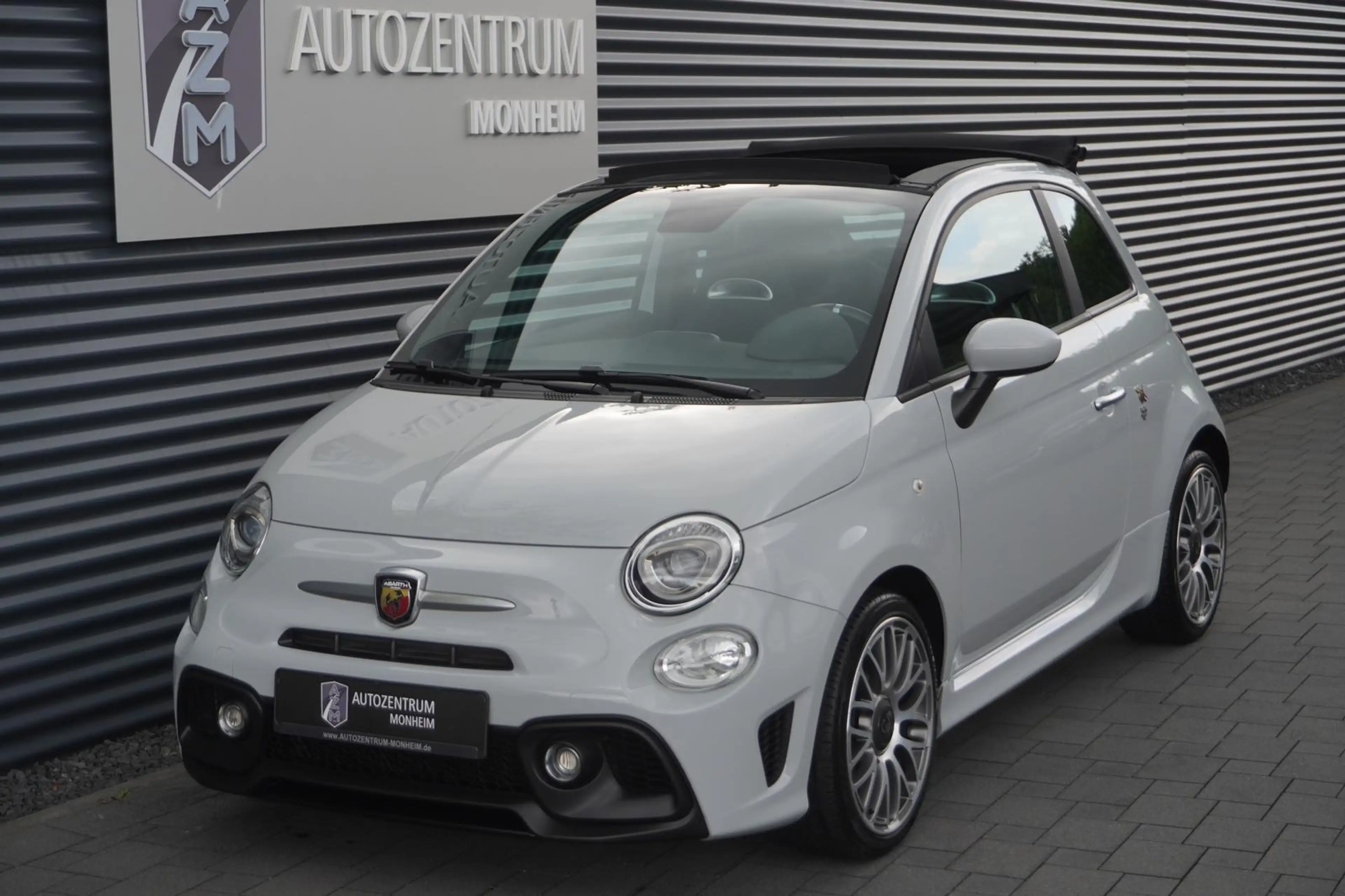 Abarth 595 CABRIO|CORSA|EINPARKHILFE|SPORTSITZE|APPLE — photo 2