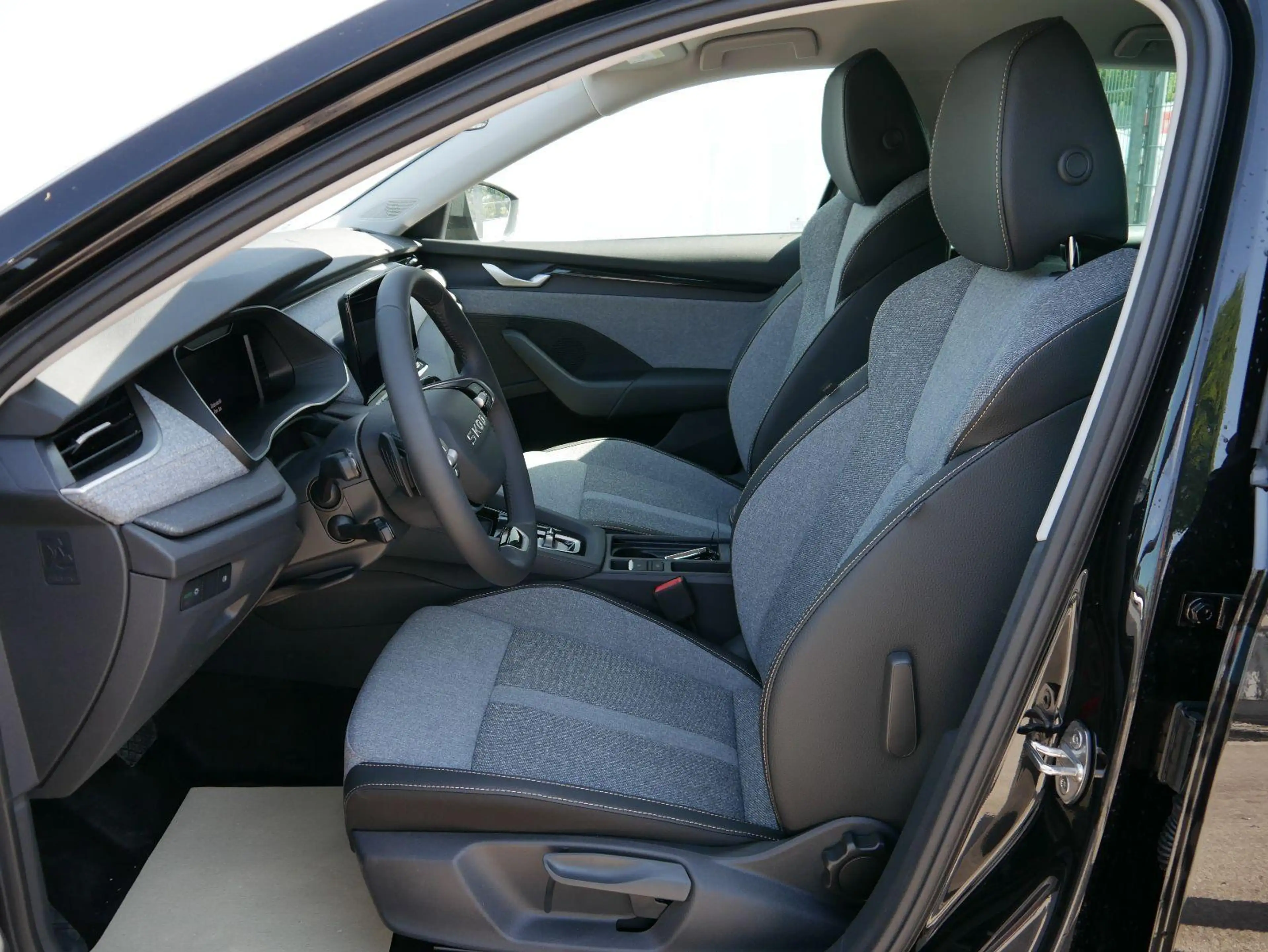 Skoda Octavia Combi Selection 2.0 TDI DSG*AHK-SCHWENKBAR*ACC*... — photo 8