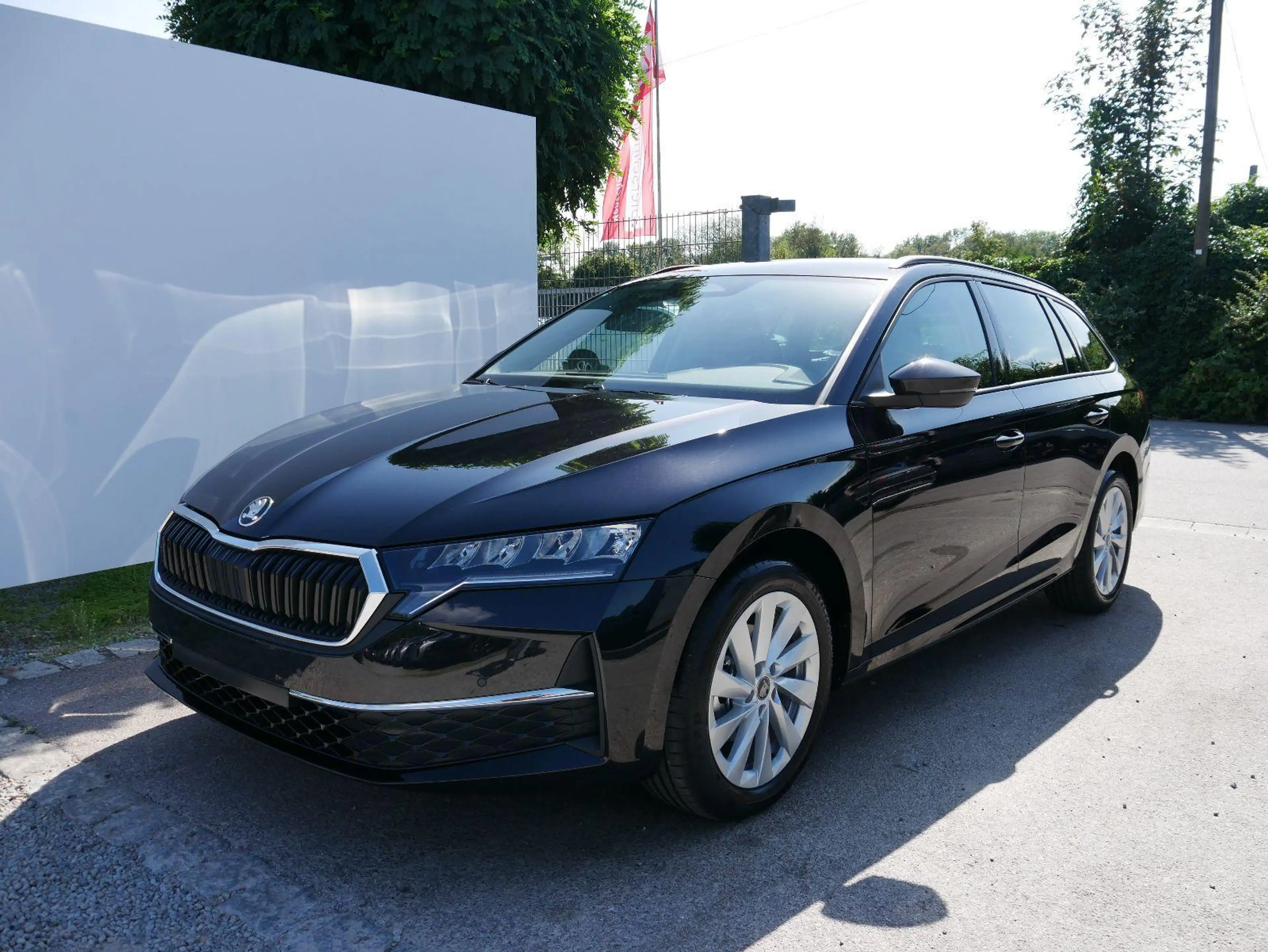 Skoda Octavia Combi Selection 2.0 TDI DSG*AHK-SCHWENKBAR*ACC*...