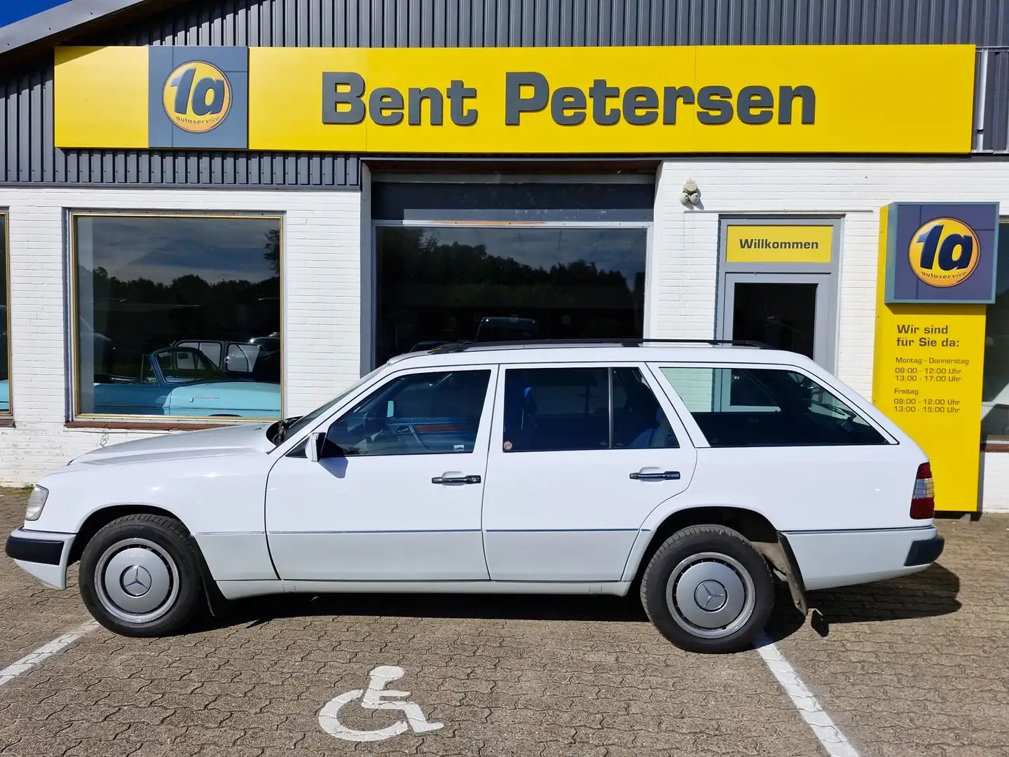 Mercedes-Benz 300 W 124 300 Kombi Reserviert !!! - 1