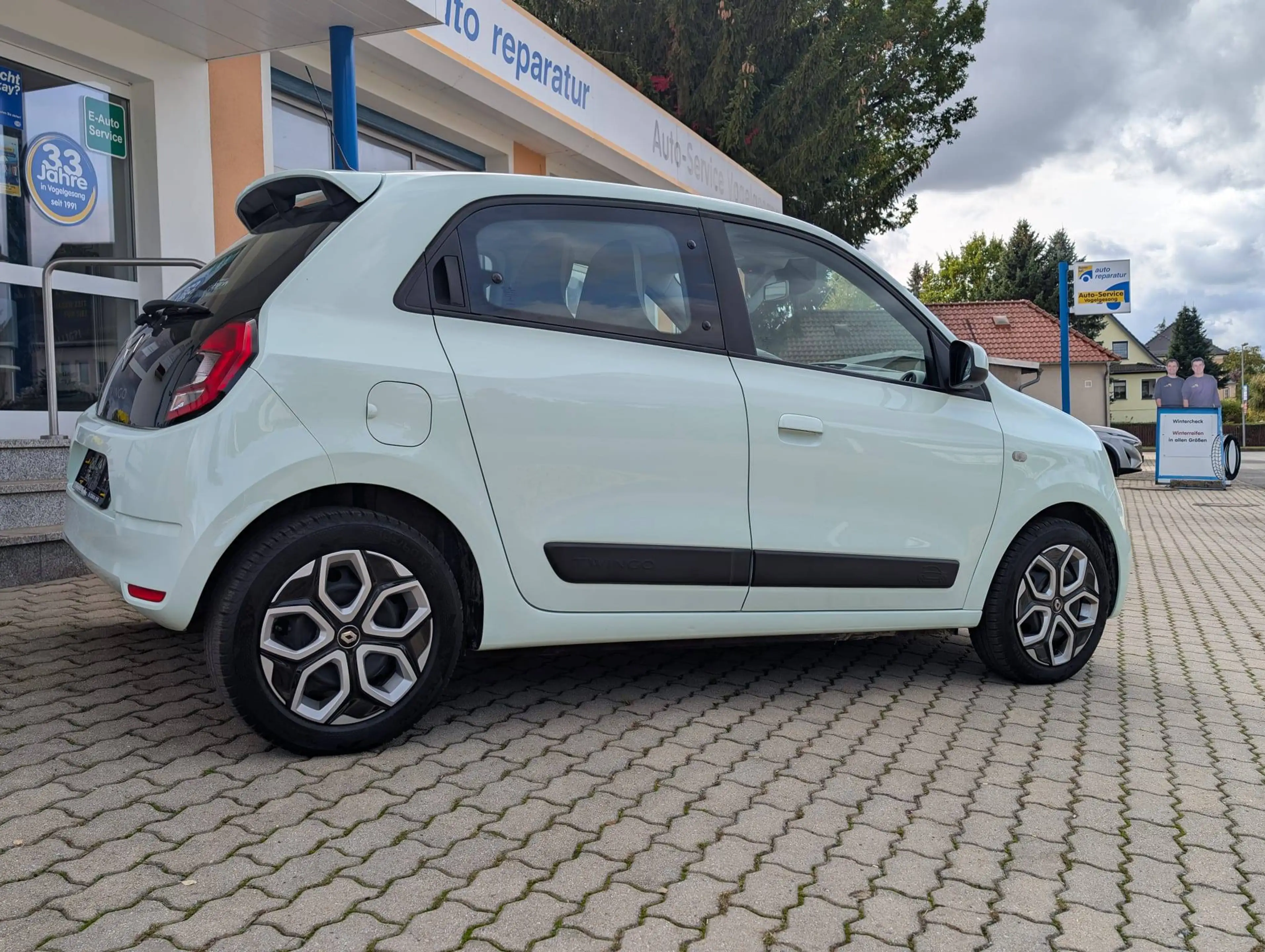 Renault Twingo Limited — photo 2