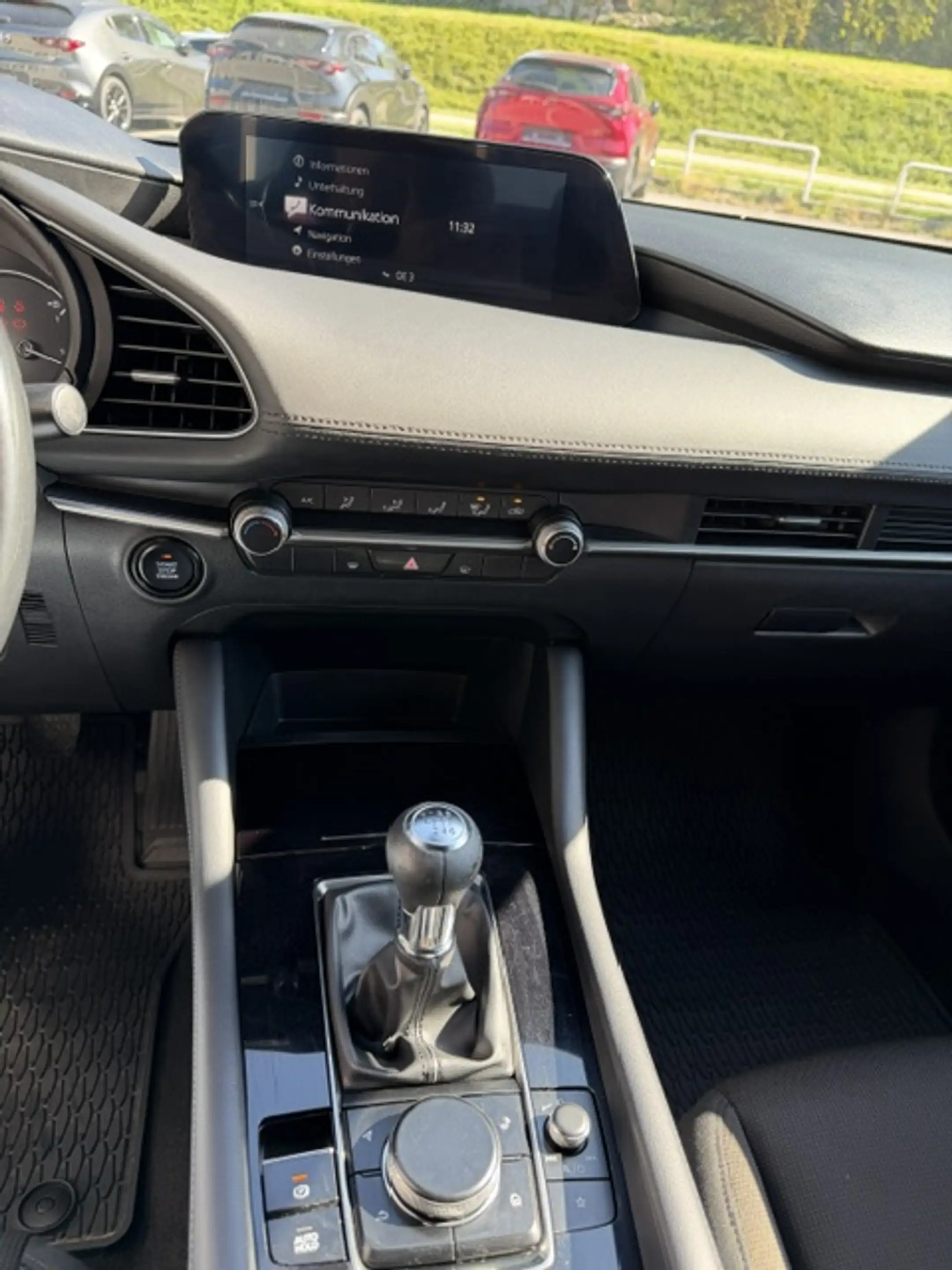Mazda 3 Comfort — photo 10